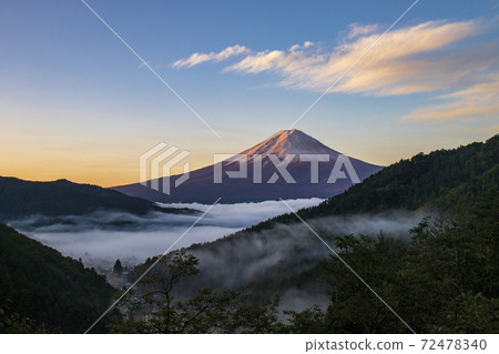 Mount Fuji Mount Fuji 72478340
