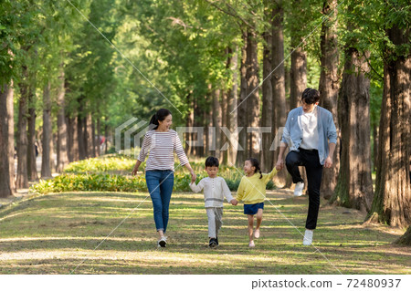 Family lifestyle love happiness Family lifestyle love happiness 72480937