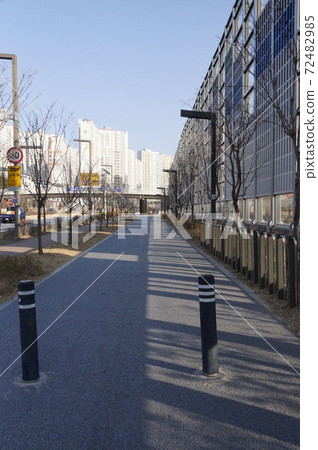 Pedestrian path Pedestrian path 72482985