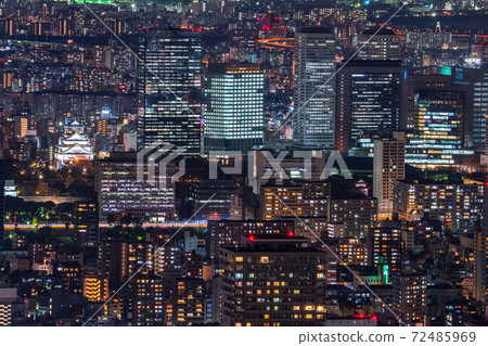 《大阪府》大阪市中心,大阪城和商業園區的夜景 《大阪府》大阪市中心,大阪城和商業園區的夜景 72485969
