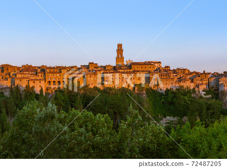Pitigliano medieval town in Tuscany Italy Pitigliano medieval town in Tuscany Italy 72487205