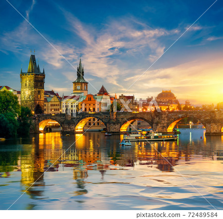 Charles bridge at dusk 72489584