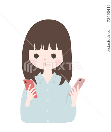一名年輕女子雙手捧著智能手機，比較上半身[沒有主線] 72490413