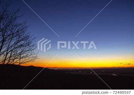 The twilight of Kushiro Wetland, where you can see Jupiter 72490597