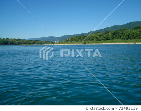 四國吉野河清澈見底，河水高度透明 72493119