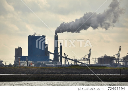 Smoking power plant Smoking power plant 72493394