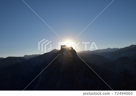 Yosemite Valley, USA Half Dome sunrise 72494003