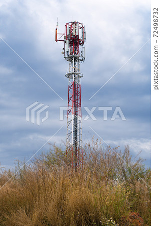 telecommunication tower 72498732
