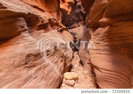 Beautiful landscape around Buckskin Gulch slot canyon 72500850