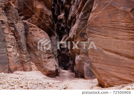 Beautiful landscape around Buckskin Gulch slot canyon 72500908