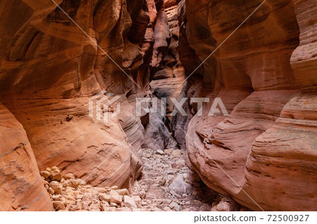 Beautiful landscape around Buckskin Gulch slot canyon 72500927