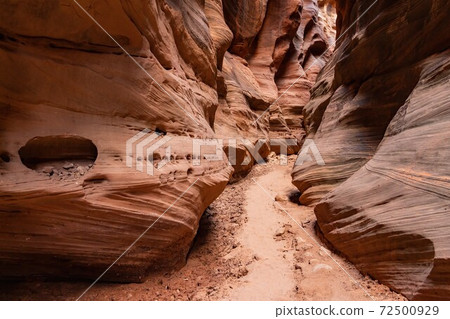 Beautiful landscape around Buckskin Gulch slot canyon Beautiful landscape around Buckskin Gulch slot canyon 72500929