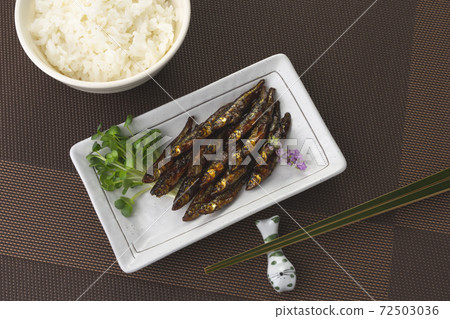 Rice with tsukudani of delicious sweet and spicy smelt Rice with tsukudani of delicious sweet and spicy smelt 72503036