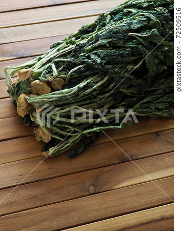 Korean food ingredient Shiraegi, dried radish leaves 72509516