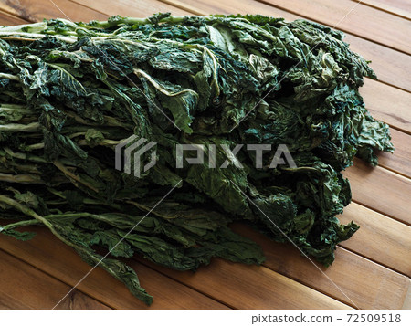 Korean food ingredient Shiraegi, dried radish leaves 72509518