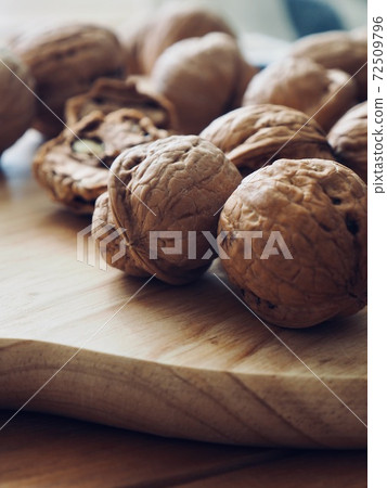 Fresh Natural Organic Nuts Walnuts 72509796