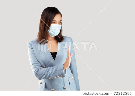 Social Distancing 72512595