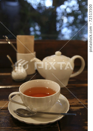Tea to drink at a fashionable coffee shop Tea to drink at a fashionable coffee shop 72513500