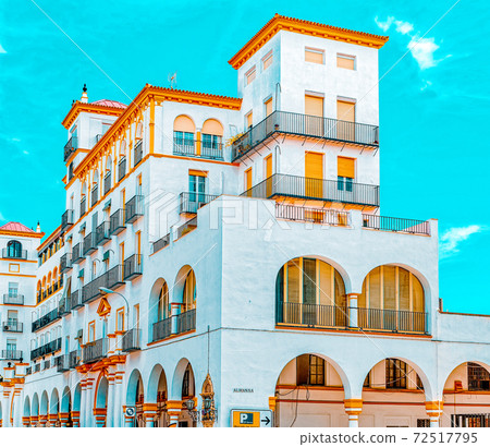 Downtown of the city Seville - is the capital and largest city o Downtown of the city Seville - is the capital and largest city o 72517795