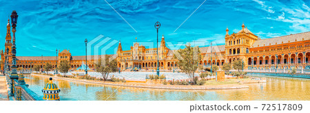 Square of the Spain is a square in the Maria Luisa Park, in Sevi 72517809