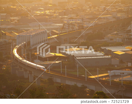 The most beautiful arc of Taiwan's high-speed rail 72521729