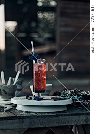 Red Lemon soda Red Lemon soda 72523612