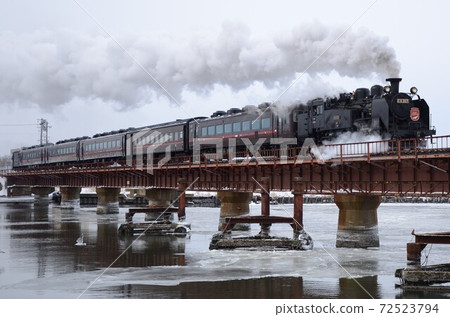 穿越Ku路川的“ SL冬季濕地” 穿越Ku路川的“ SL冬季濕地” 72523794