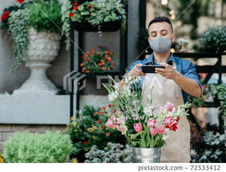 Floral design studio, production of decorations and arrangements Floral design studio, production of decorations and arrangements 72533412