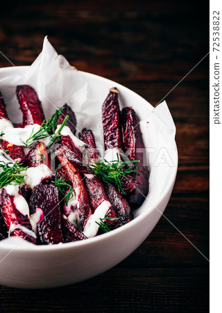 Baked beet with yogurt and dill Baked beet with yogurt and dill 72538822