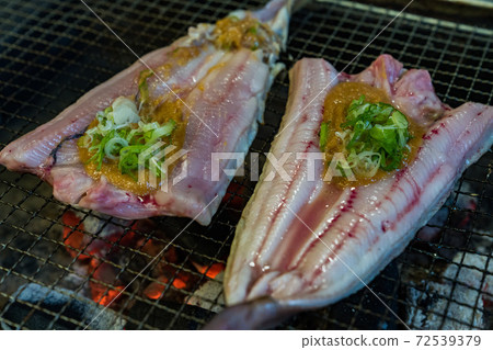 Hokke-chan-chan-yaki 72539379