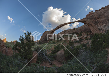 Sacred Arch from a vantage point below 72541221