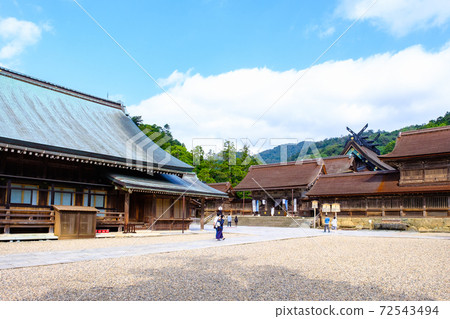Izumo Taisha: In front of Yasushimon Izumo Taisha: In front of Yasushimon 72543494