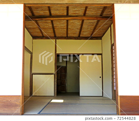 Japanese-style room 72544828