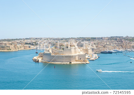 Overwhelming Liberation on Malta: Resort 72545595