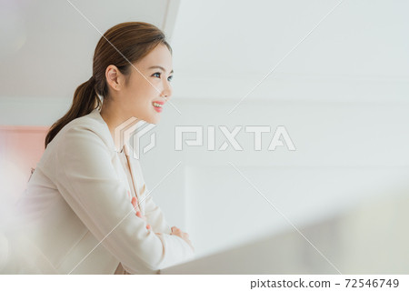 Business women Business women 72546749