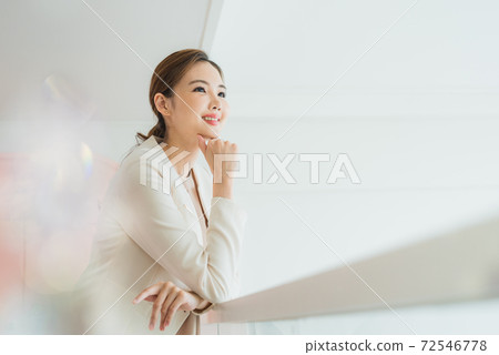 Business woman Business woman 72546778