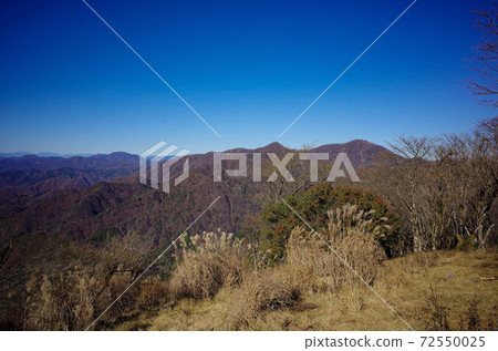 From Nabewariyama to Hinokihoramaru and Mt. Hiru 72550025