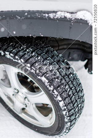 studless tire 72550810