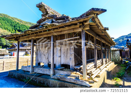 西山家庭石屋頂倉庫[長崎縣對馬市] 72551515