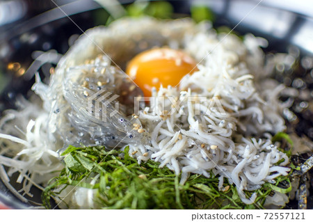 Shirasu-don Raw shirasu and fried shirasu 72557121