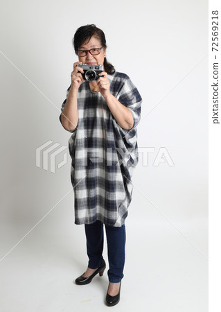 Asian Woman Asian Woman 72569218