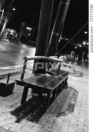 Miyakojima / Nishizato Dori at night Miyakojima / Nishizato Dori at night 72573396