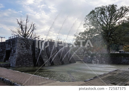Large fountain in Kikko Park, castle town of Iwakuni Castle Large fountain in Kikko Park, castle town of Iwakuni Castle 72587375