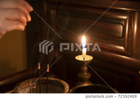 Japanese family Buddhist altar candle incense burner Orin Japanese family Buddhist altar candle incense burner Orin 72592409