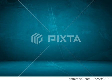 Vintage grunge blue concrete texture studio wall background with vignette. 72593002