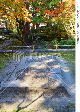 京都寶善院的白沙平台 京都寶善院的白沙平台 72594058