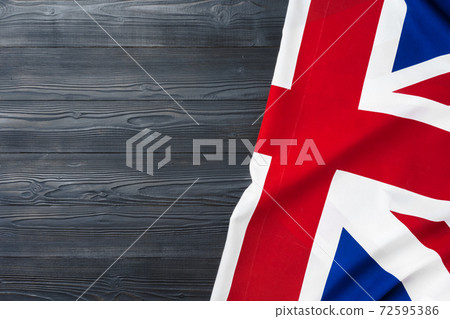 Flag of United Kingdom on wooden background 72595386