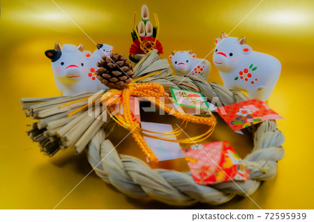 New Year's card / New Year material for Ox (2021 New Year Zodiac) New Year's card / New Year material for Ox (2021 New Year Zodiac) 72595939