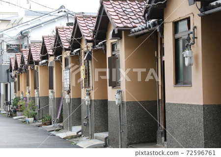 大阪市城東區城市景觀 72596761