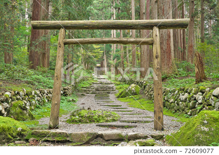 [平泉白山神社（三宮）]福井縣胜山市平泉町 72609077